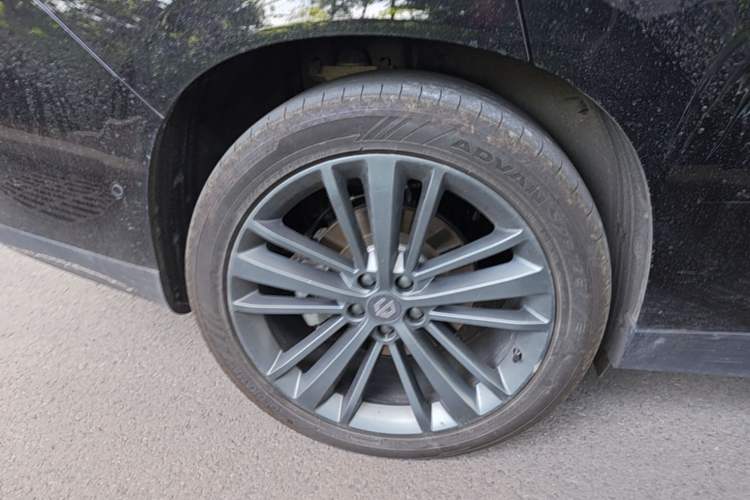 Used Leapmotor C16 2024 All-Electric 580 Luxury Edition Right Rear Wheel Hub