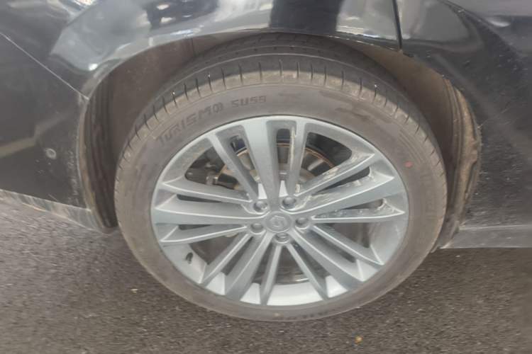 Used Leapmotor C16 2024 Range-Extended 200 Smart Enjoyment Edition Right Rear Wheel Hub