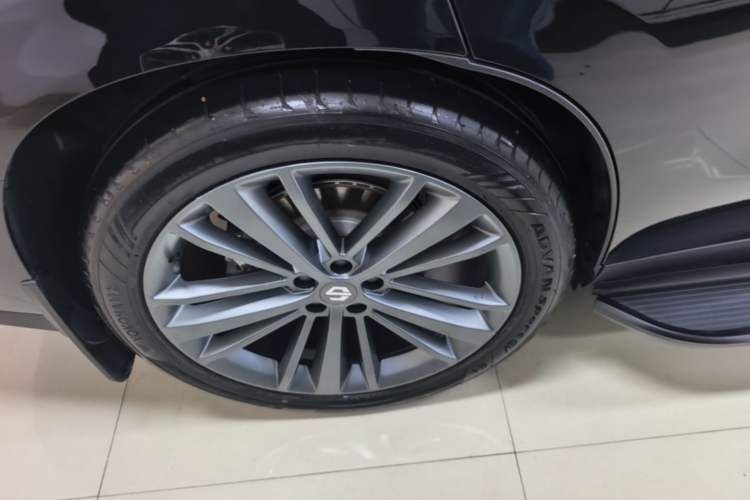 Used Leapmotor C16 2024 Range-Extended 200 Luxury Edition Right Rear Wheel Hub