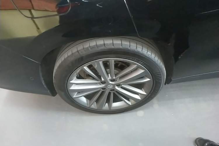 Used Leapmotor C16 2024 Range-Extended 200 Luxury Edition Right Rear Wheel Hub