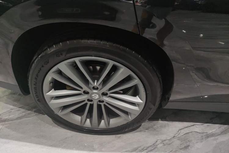 Used Leapmotor C16 2024 Pure Electric 520 Deluxe Edition Right Rear Wheel Hub