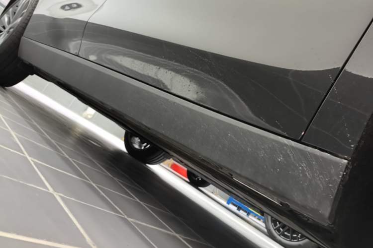 Used Leapmotor C16 2024 Range-Extended 200 LiDAR Edition Right Side Sill