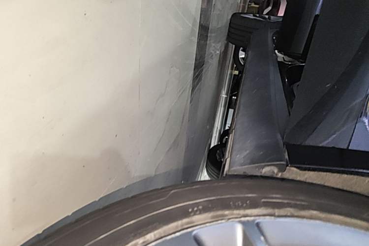 Used Leapmotor C16 2024 Range-Extended 200 Luxury Edition Right Side Sill