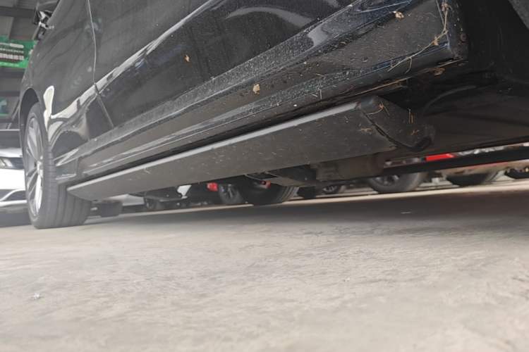 Used Leapmotor C16 2024 Range-Extended 200 Luxury Edition Right Side Sill