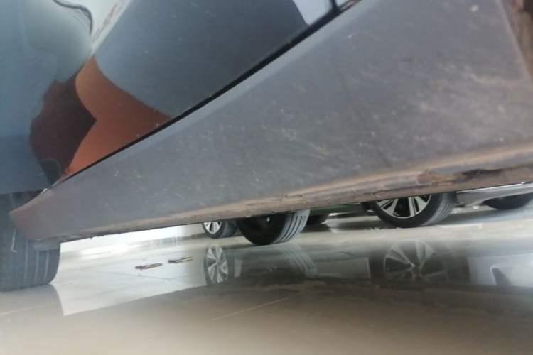 Used Leapmotor C16 2024 Range-Extended 200 Luxury Edition Right Side Sill