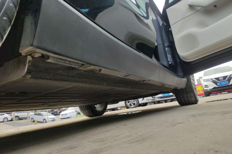 Used Leapmotor C16 2024 Pure Electric 520 Deluxe Edition Right Side Sill