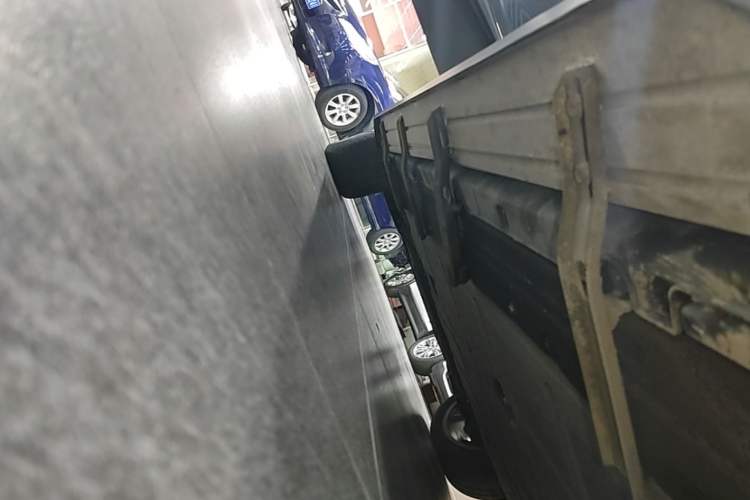 Used Leapmotor C16 2024 Pure Electric 520 Deluxe Edition Right Side Sill