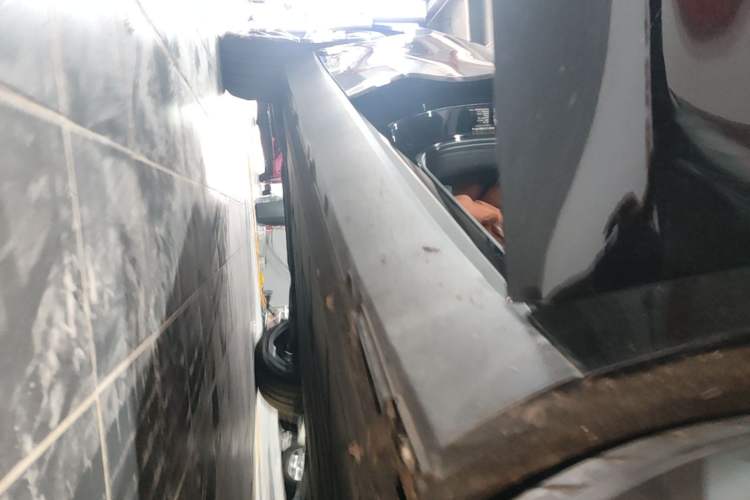 Used Leapmotor C16 2024 All-Electric 520 LiDAR Edition Right Side Sill