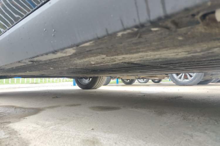 Used Leapmotor C16 2024 All-Electric 520 LiDAR Edition Right Side Sill