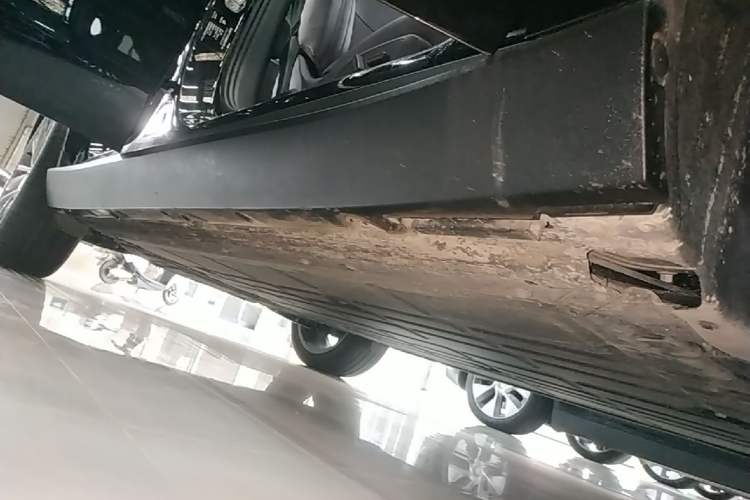 Used Leapmotor C16 2024 Pure Electric 520 Smart Edition Right Side Sill