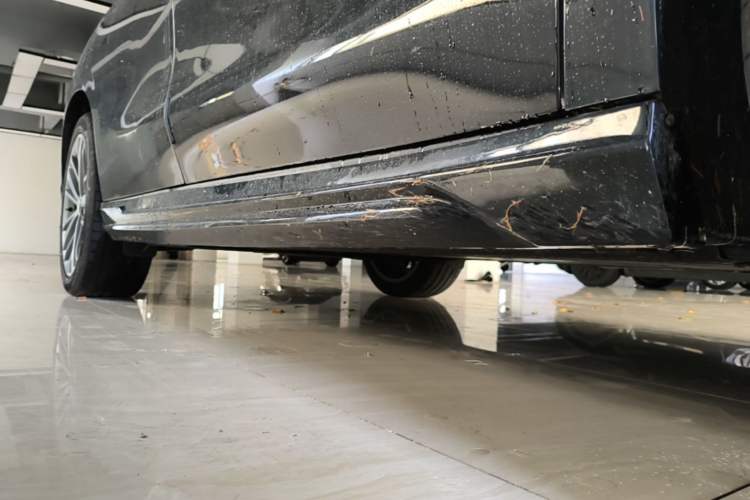 Used Leapmotor C16 2024 Range-Extended 200 Luxury Edition Right Side Sill