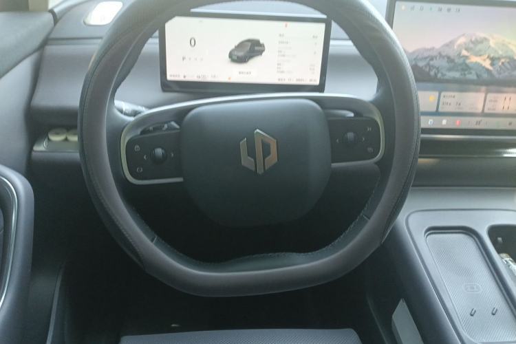 Used Leapmotor C16 2024 Range-Extended 200 Luxury Edition Steering Wheel