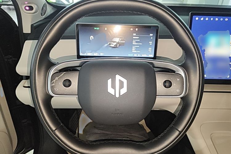 Used Leapmotor C16 2024 Range-Extended 200 Luxury Edition Steering Wheel