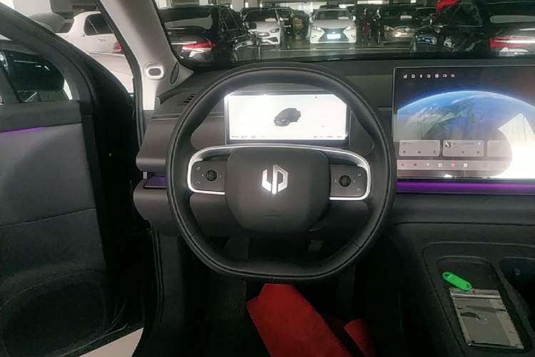 Used Leapmotor C16 2024 Range-Extended 200 Smart Enjoyment Edition Steering Wheel
