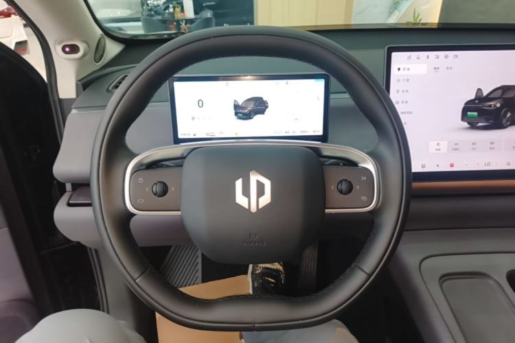Used Leapmotor C16 2024 Range-Extended 200 LiDAR Edition Steering Wheel