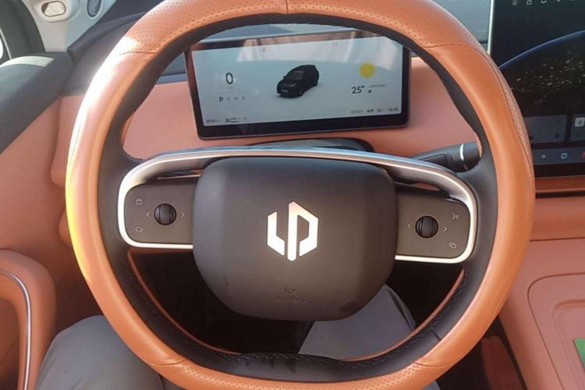 Used Leapmotor C16 2024 All-Electric 580 Luxury Edition Steering Wheel