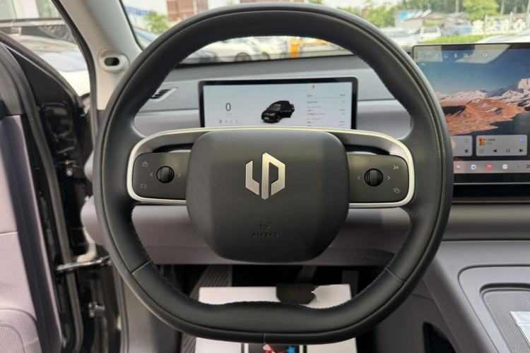 Used Leapmotor C16 2024 Range-Extended 200 Luxury Edition Steering Wheel