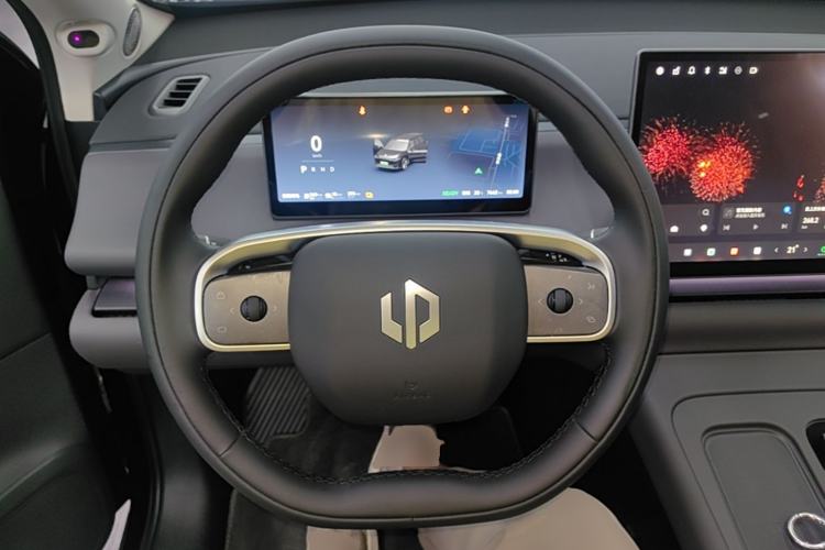 Used Leapmotor C16 2024 Range-Extended 200 Luxury Edition Steering Wheel