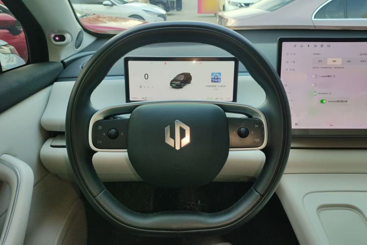 Used Leapmotor C16 2024 Pure Electric 520 Deluxe Edition Steering Wheel