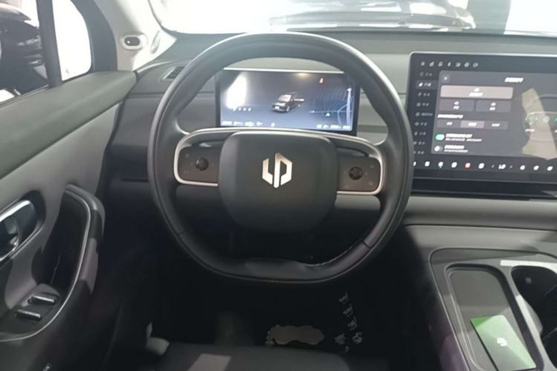 Used Leapmotor C16 2024 Range-Extended 200 Luxury Edition Steering Wheel