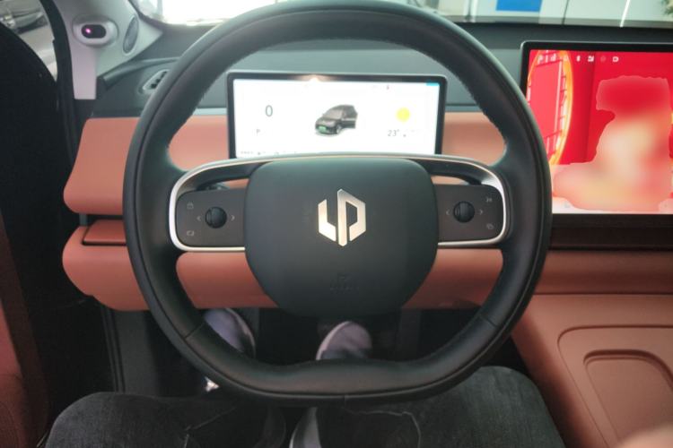 Used Leapmotor C16 2024 Range-Extended 200 LiDAR Edition Steering Wheel