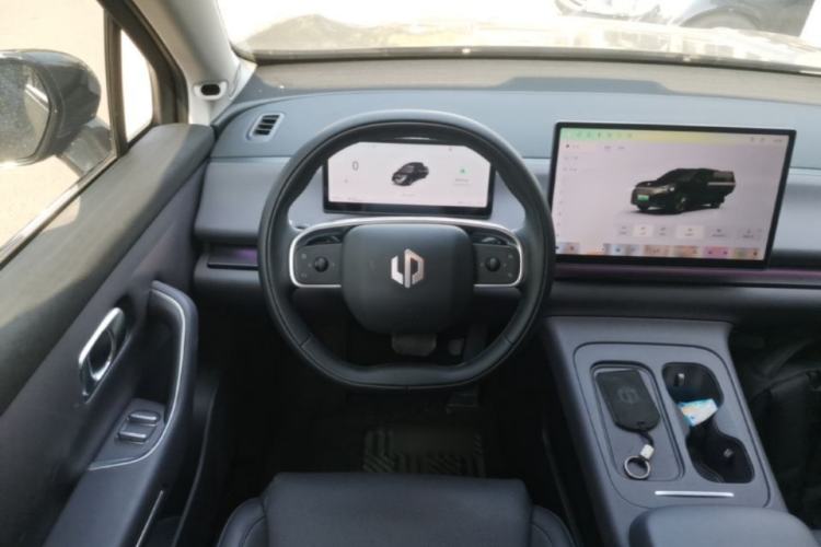 Used Leapmotor C16 2024 All-Electric 580 Luxury Edition Steering Wheel