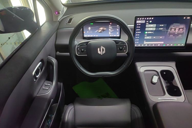 Used Leapmotor C16 2024 Range-Extended 200 Luxury Edition Steering Wheel