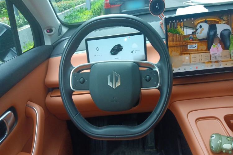 Used Leapmotor C16 2024 Pure Electric 520 Deluxe Edition Steering Wheel