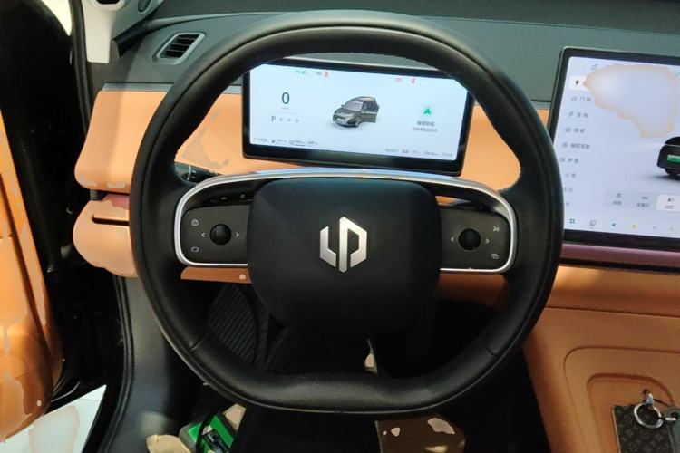 Used Leapmotor C16 2024 Range-Extended 200 Luxury Edition Steering Wheel