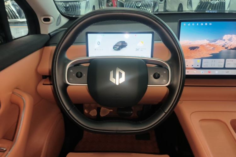 Used Leapmotor C16 2024 Range-Extended 200 Luxury Edition Steering Wheel