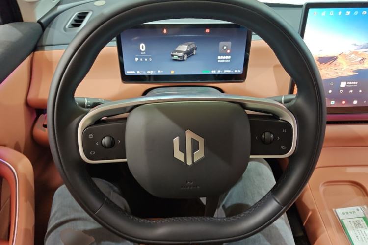 Used Leapmotor C16 2024 Range-Extended 200 Luxury Edition Steering Wheel