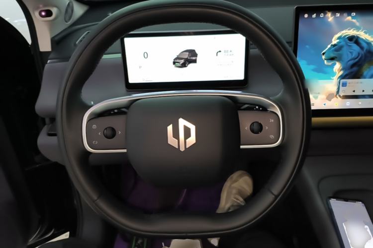 Used Leapmotor C16 2024 All-Electric 580 Luxury Edition Steering Wheel
