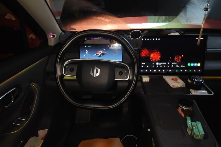 Used Leapmotor C16 2024 Range-Extended 200 Luxury Edition Steering Wheel