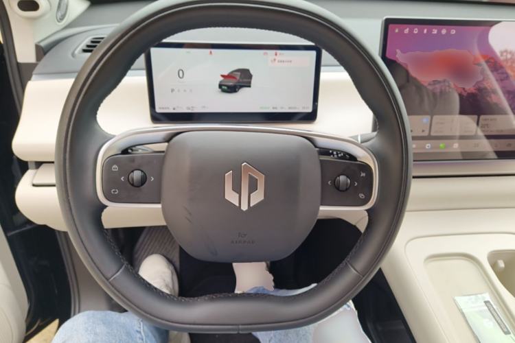 Used Leapmotor C16 2024 Range-Extended 200 Luxury Edition Steering Wheel