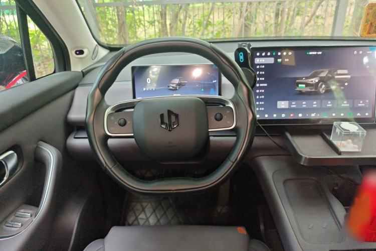 Used Leapmotor C16 2024 All-Electric 580 Luxury Edition Steering Wheel