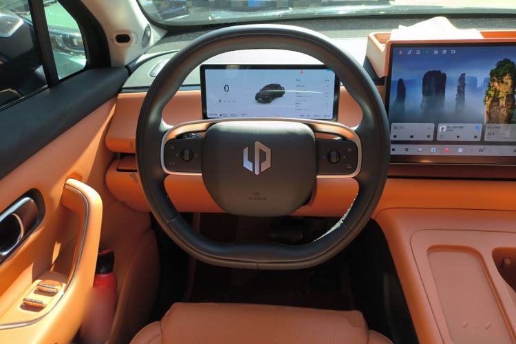 Used Leapmotor C16 2024 Range-Extended 200 Luxury Edition Steering Wheel