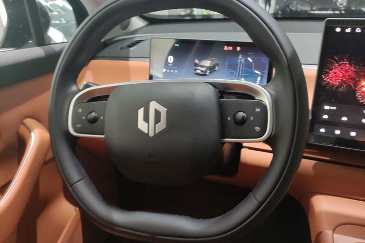 Used Leapmotor C16 2024 Pure Electric 520 Deluxe Edition Steering Wheel