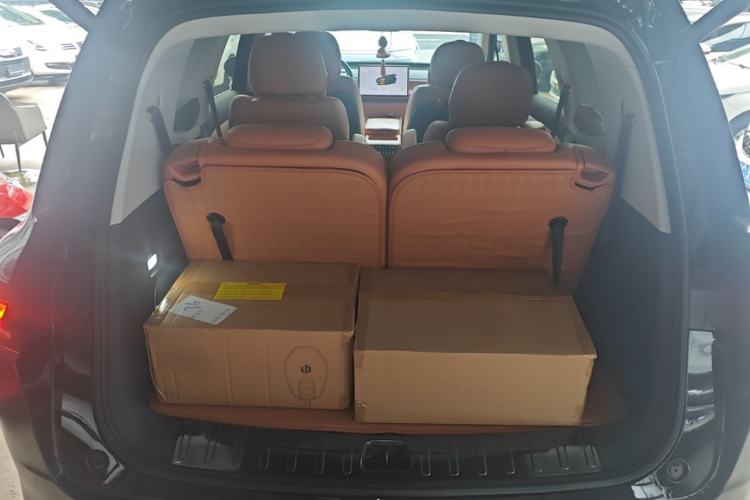 Used Leapmotor C16 2024 Range-Extended 200 Luxury Edition Trunk