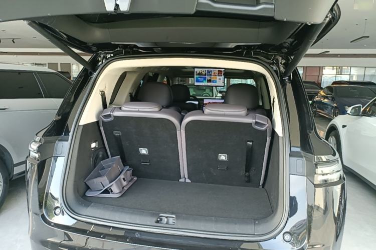 Used Leapmotor C16 2024 Range-Extended 200 Luxury Edition Trunk