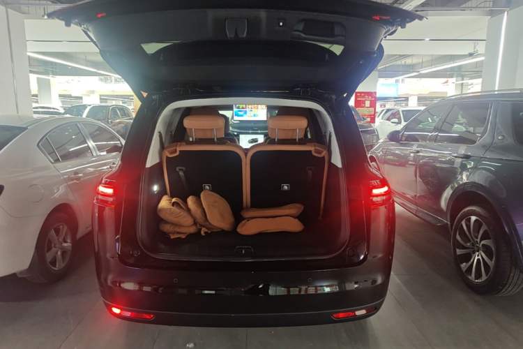 Used Leapmotor C16 2024 All-Electric 580 Luxury Edition Trunk