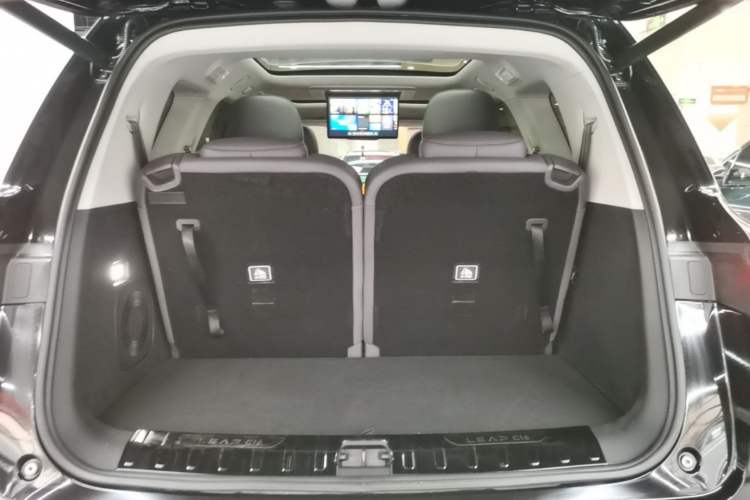 Used Leapmotor C16 2024 Range-Extended 200 Luxury Edition Trunk