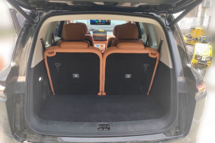 Used Leapmotor C16 2024 Range-Extended 200 Luxury Edition Trunk
