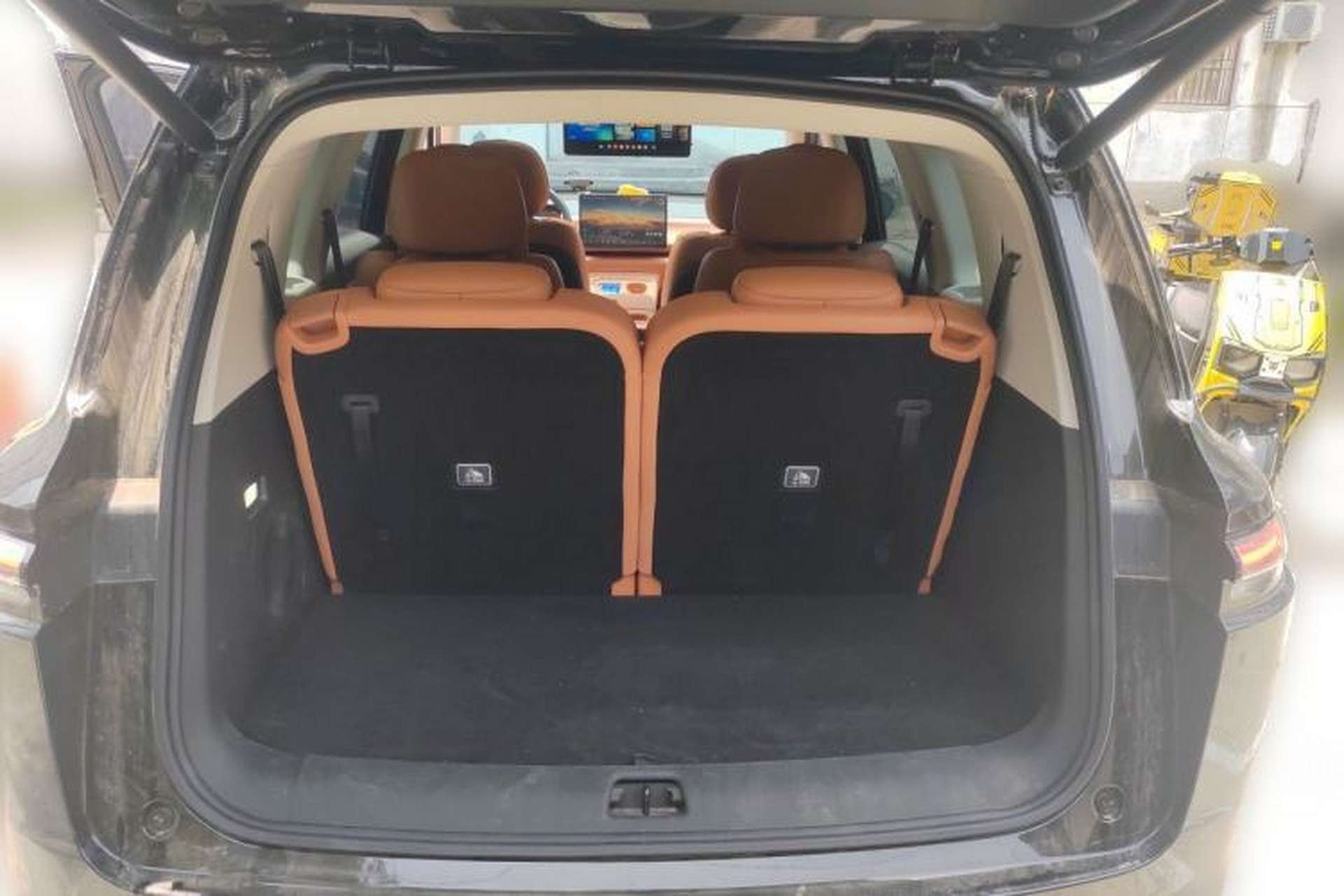 Used Leapmotor C16 2024 Range-Extended 200 Luxury Edition Trunk