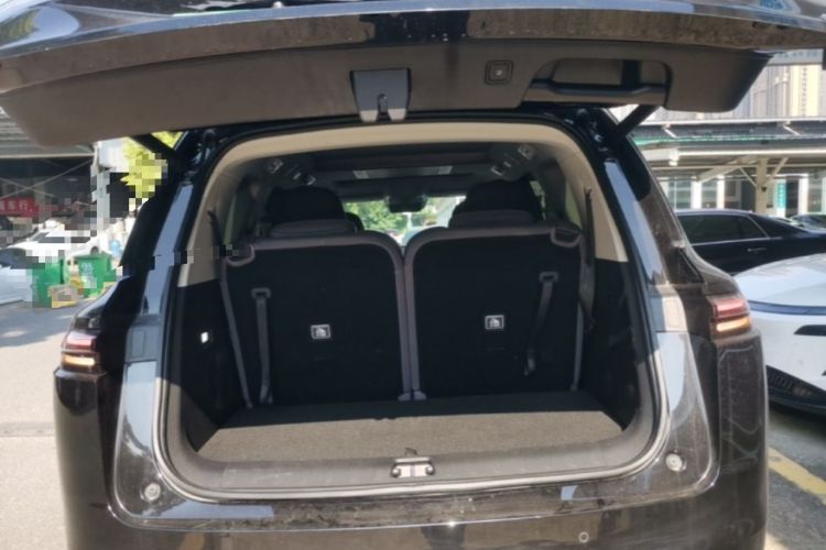 Used Leapmotor C16 2024 All-Electric 580 Luxury Edition Trunk
