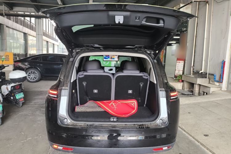 Used Leapmotor C16 2024 All-Electric 580 Luxury Edition Trunk