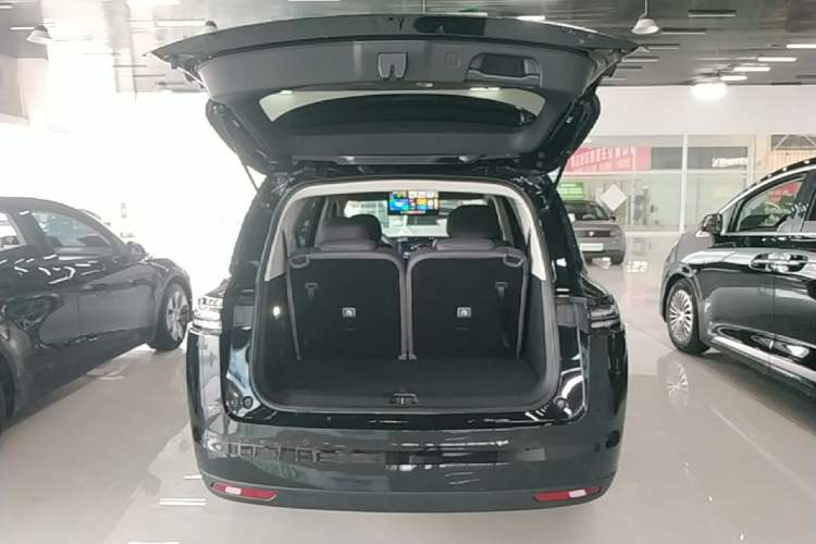 Used Leapmotor C16 2024 Pure Electric 520 Smart Edition Trunk