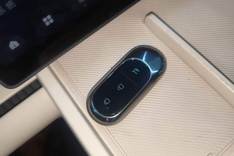 Used Leapmotor C16 2024 Range-Extended 200 Luxury Edition Vehicle Key