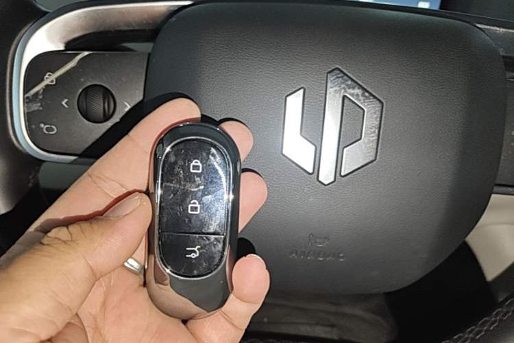 Used Leapmotor C16 2024 Range-Extended 200 Luxury Edition Vehicle Key