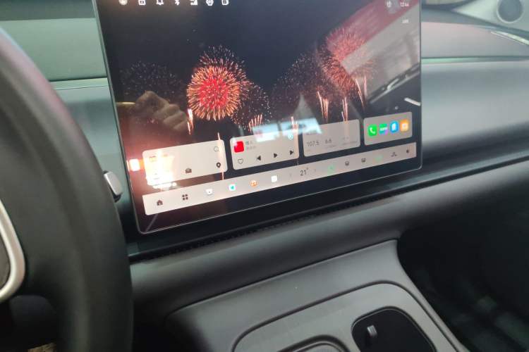 Used Leapmotor C16 2024 Range-Extended 200 Smart Enjoyment Edition Audio And AC Panel