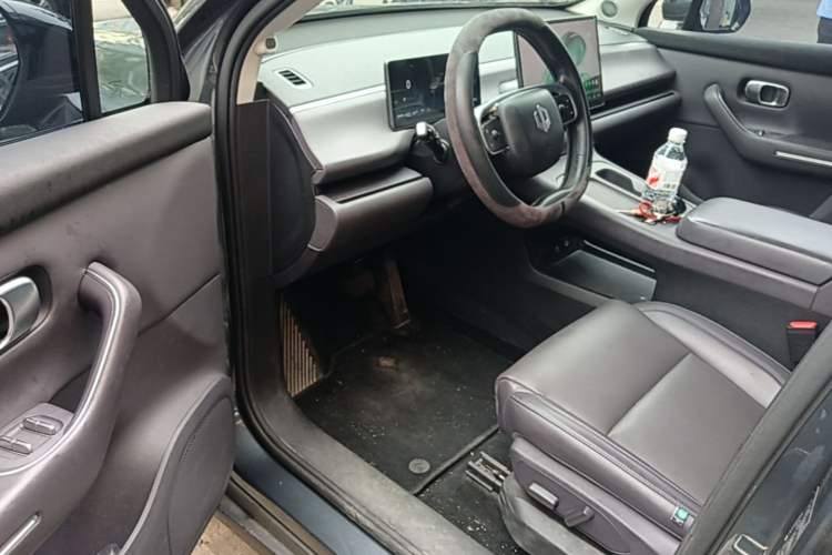 Used Leapmotor C16 2024 Range-Extended 200 Luxury Edition Driver Seat